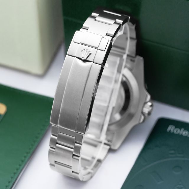 Rolex Submariner 116610 LN Image 3